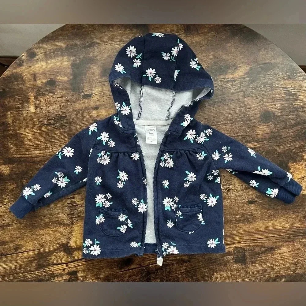 Carter’s | infant girls hoodie. Size: 9M